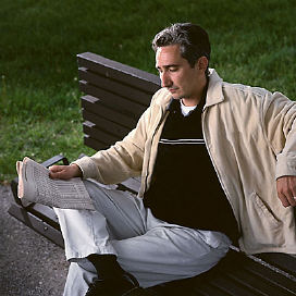 French court finds Iranian national guilty of glorifying terrorism<br>